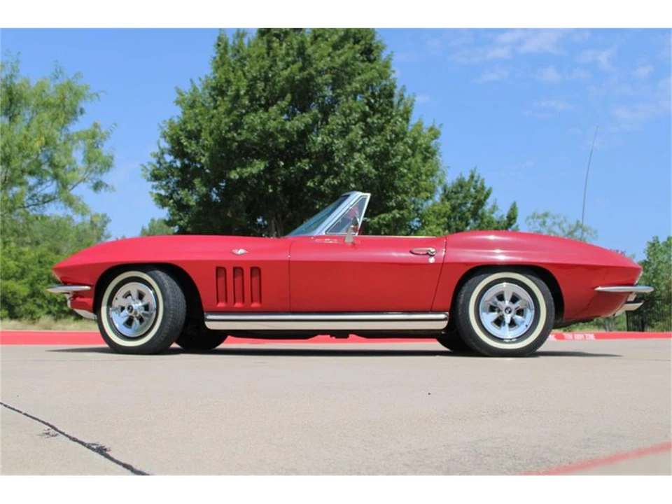 1965 Chevrolet Corvette C2 - Image 7 of 31