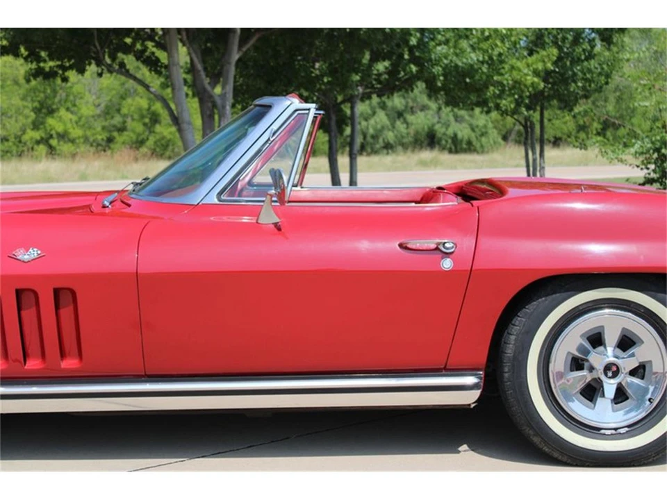 1965 Chevrolet Corvette C2 - Image 28 of 31
