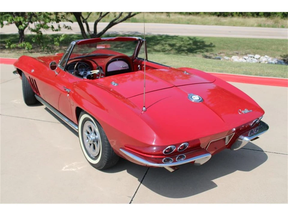 1965 Chevrolet Corvette C2 - Image 8 of 31