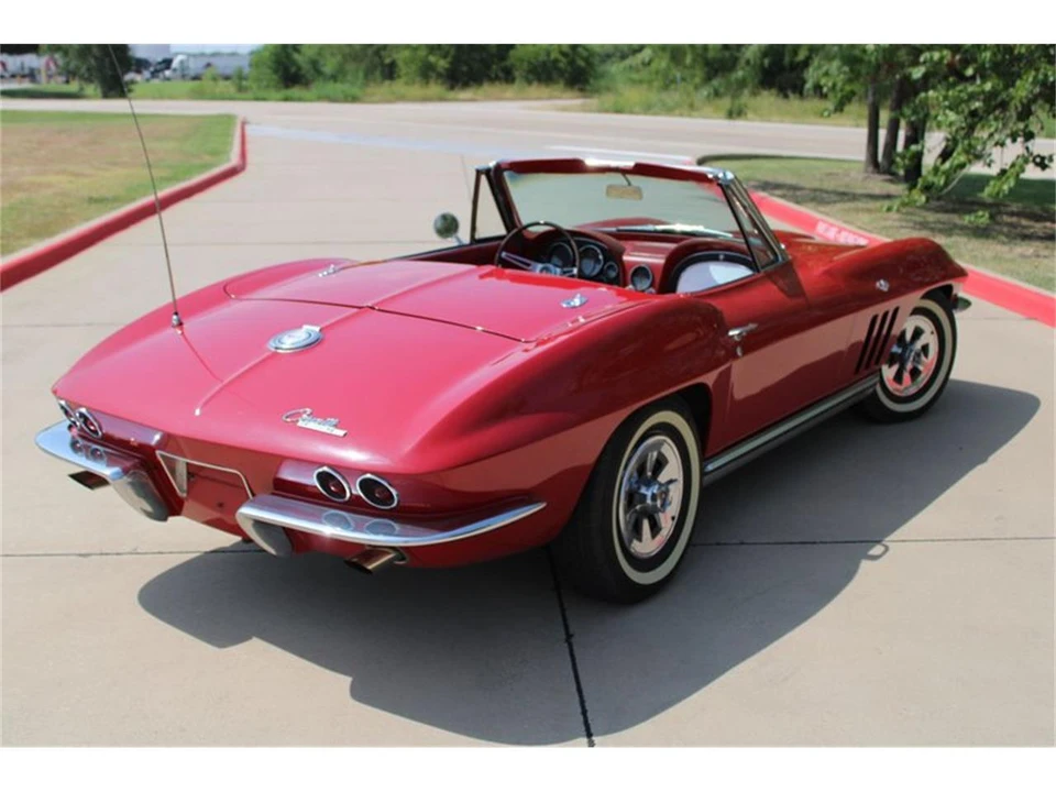1965 Chevrolet Corvette C2 - Image 14 of 31