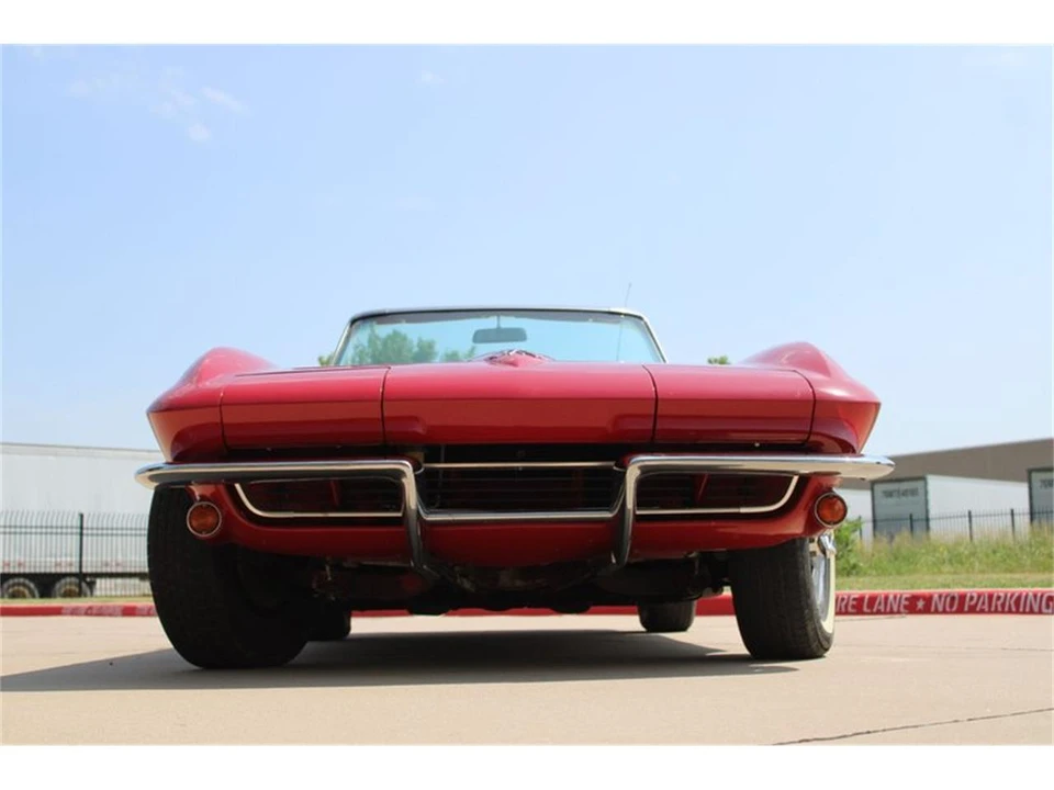 1965 Chevrolet Corvette C2 - Image 25 of 31