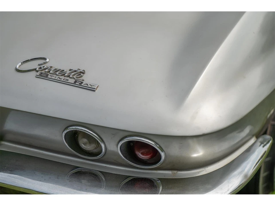 1965 Chevrolet Corvette C2 - Image 6 of 18