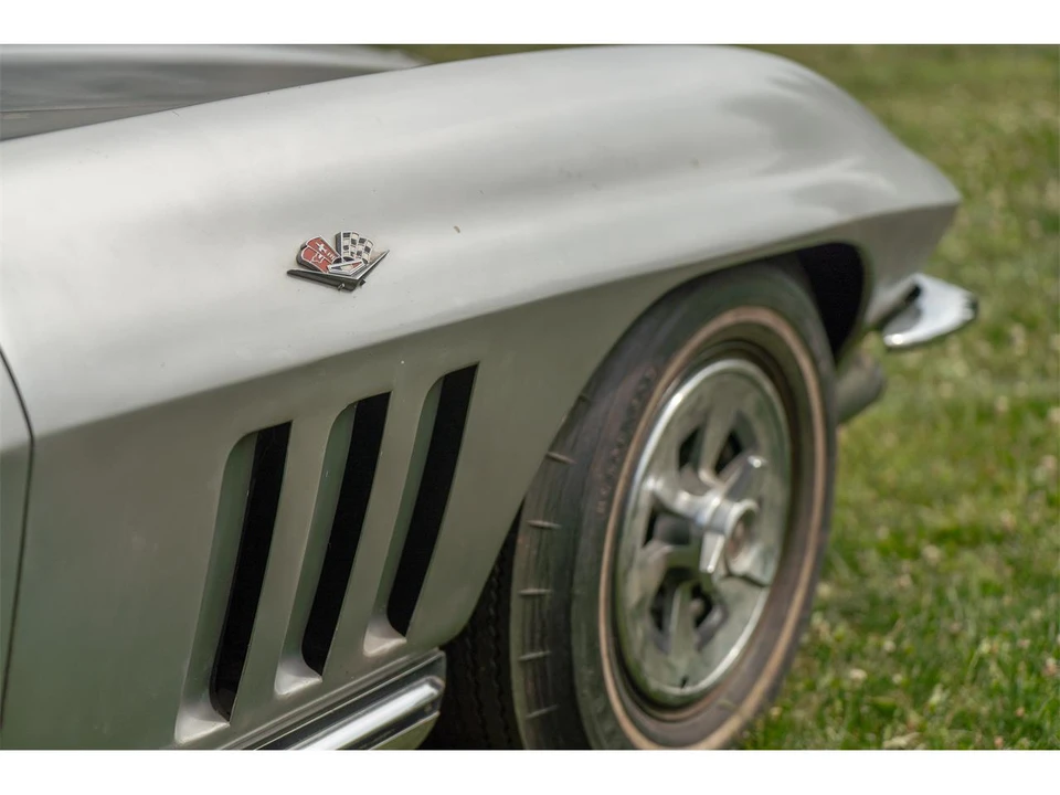1965 Chevrolet Corvette C2 - Image 8 of 18