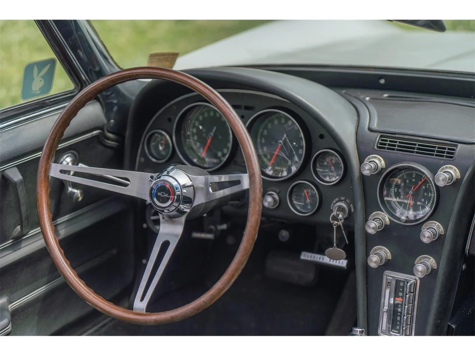 1965 Chevrolet Corvette C2 - Image 9 of 18
