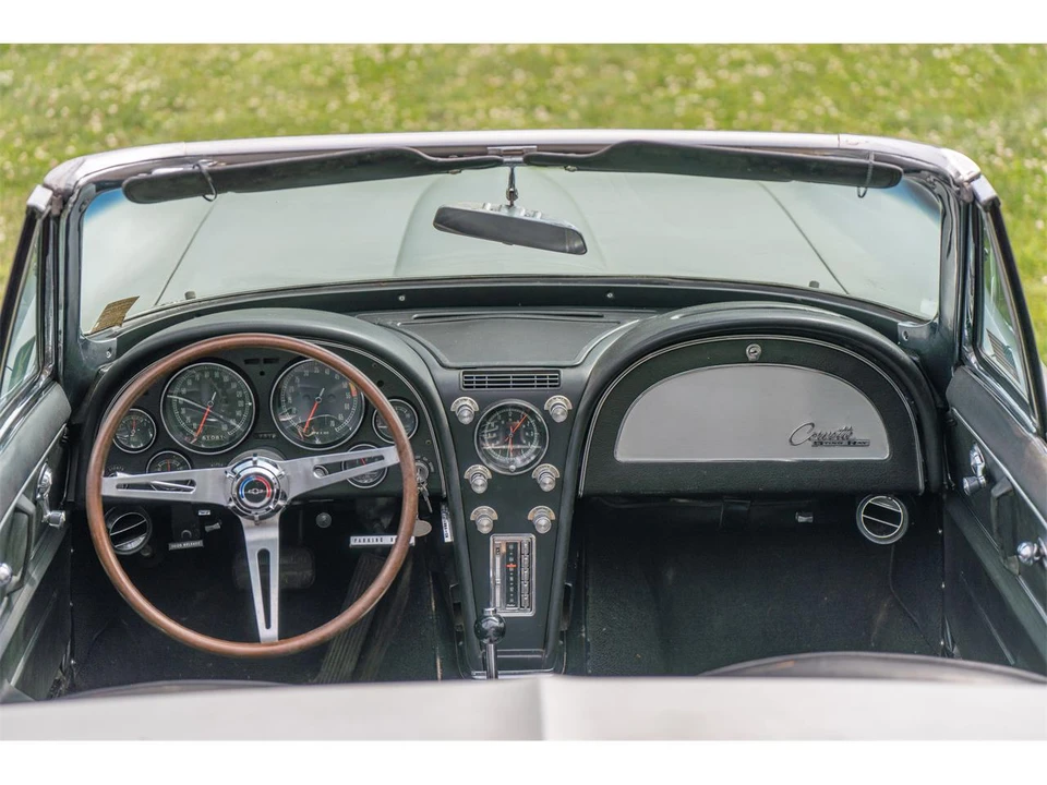 1965 Chevrolet Corvette C2 - Image 10 of 18