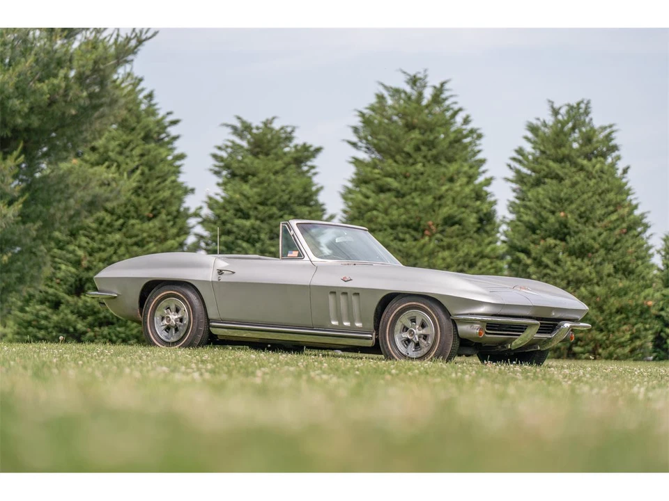 1965 Chevrolet Corvette C2 - Image 14 of 18