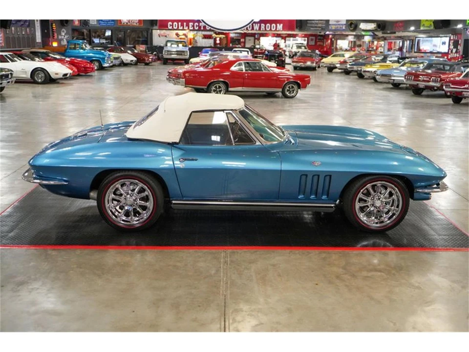 1965 Chevrolet Corvette C2 - Image 31 of 31