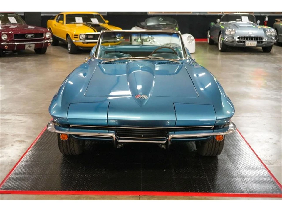1965 Chevrolet Corvette C2 - Image 9 of 31