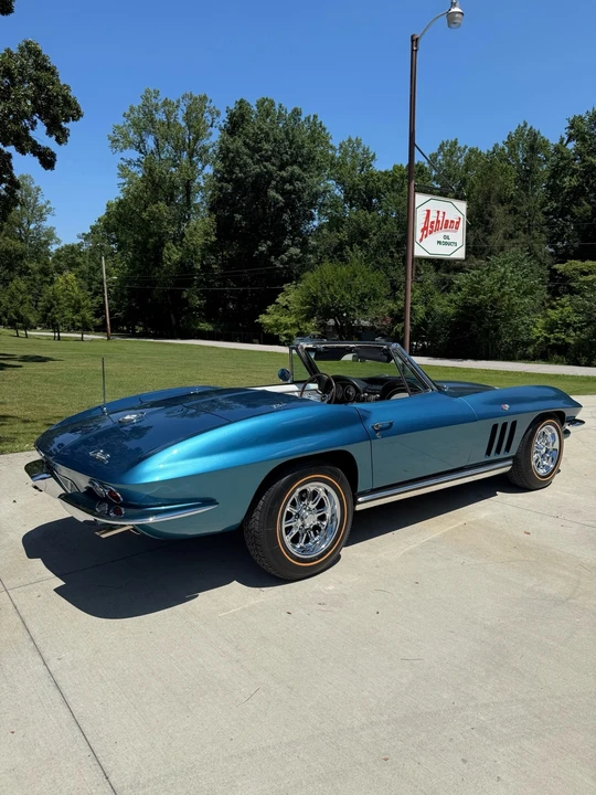 1965 Chevrolet Corvette C2 - Image 12 of 31