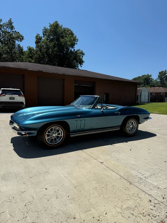 1965 Chevrolet Corvette C2 - Image 17 of 31