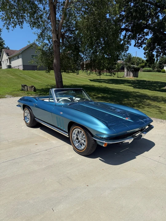 1965 Chevrolet Corvette C2 - Image 4 of 31