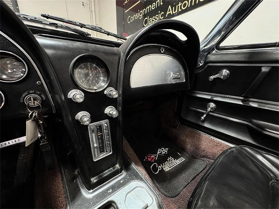 1965 Chevrolet Corvette C2 - Image 12 of 31