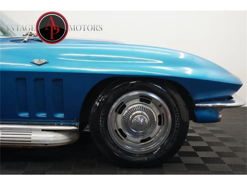 1965 Chevrolet Corvette C2 - Image 29 of 31