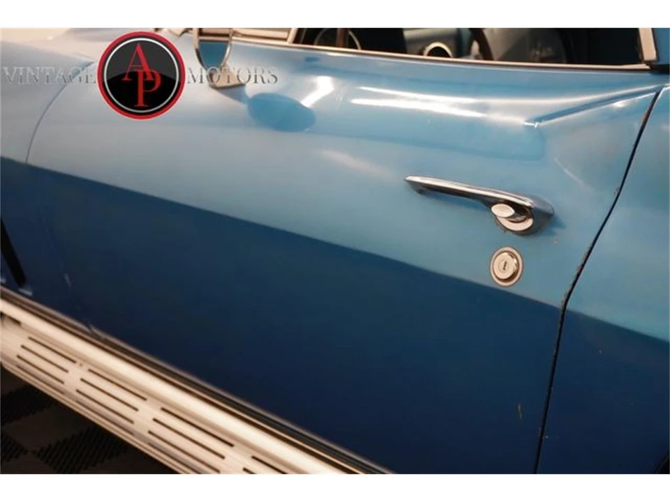1965 Chevrolet Corvette C2 - Image 21 of 31