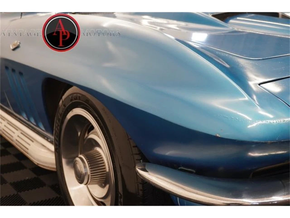 1965 Chevrolet Corvette C2 - Image 18 of 31
