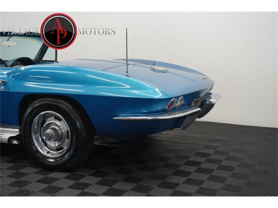 1965 Chevrolet Corvette C2 - Image 15 of 31