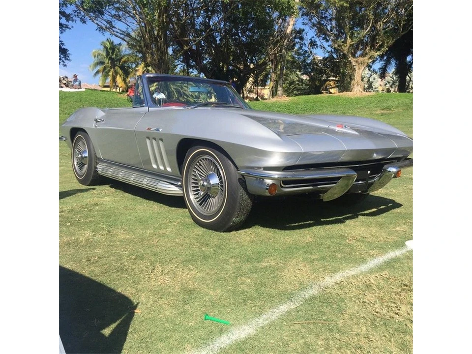 1965 Chevrolet Corvette C2 - Image 8 of 31