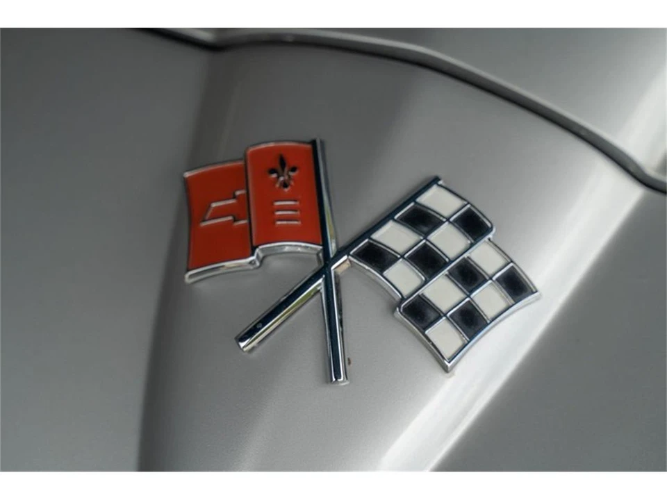 1965 Chevrolet Corvette C2 - Image 21 of 31
