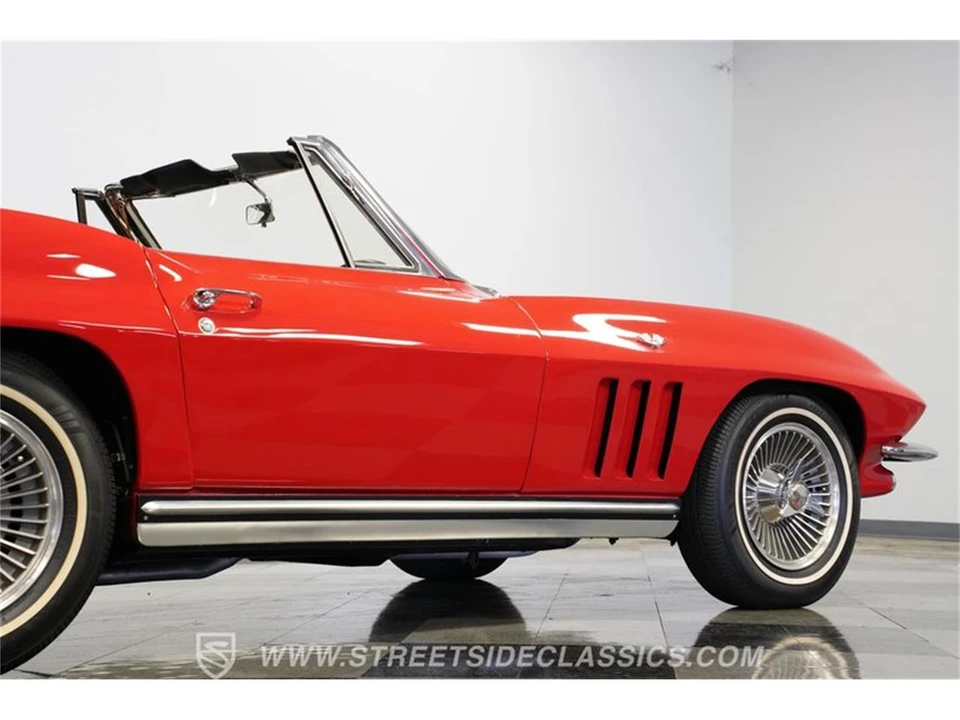 1965 Chevrolet Corvette C2 - Image 27 of 31