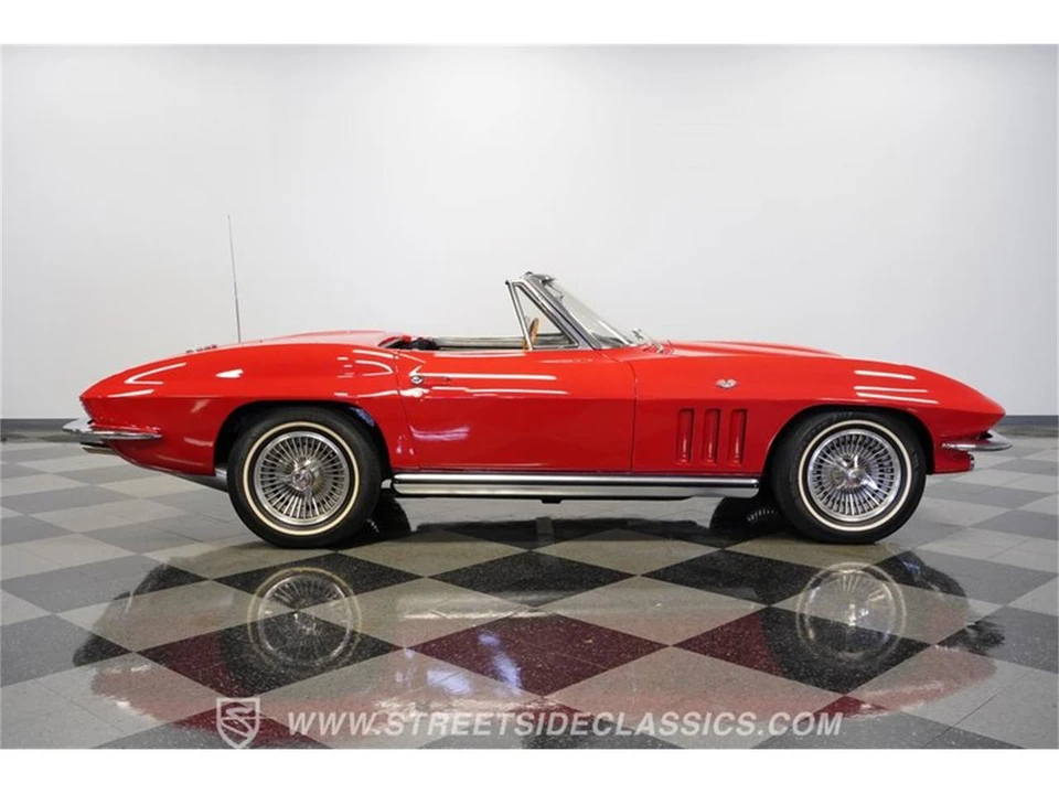 1965 Chevrolet Corvette C2 - Image 13 of 31