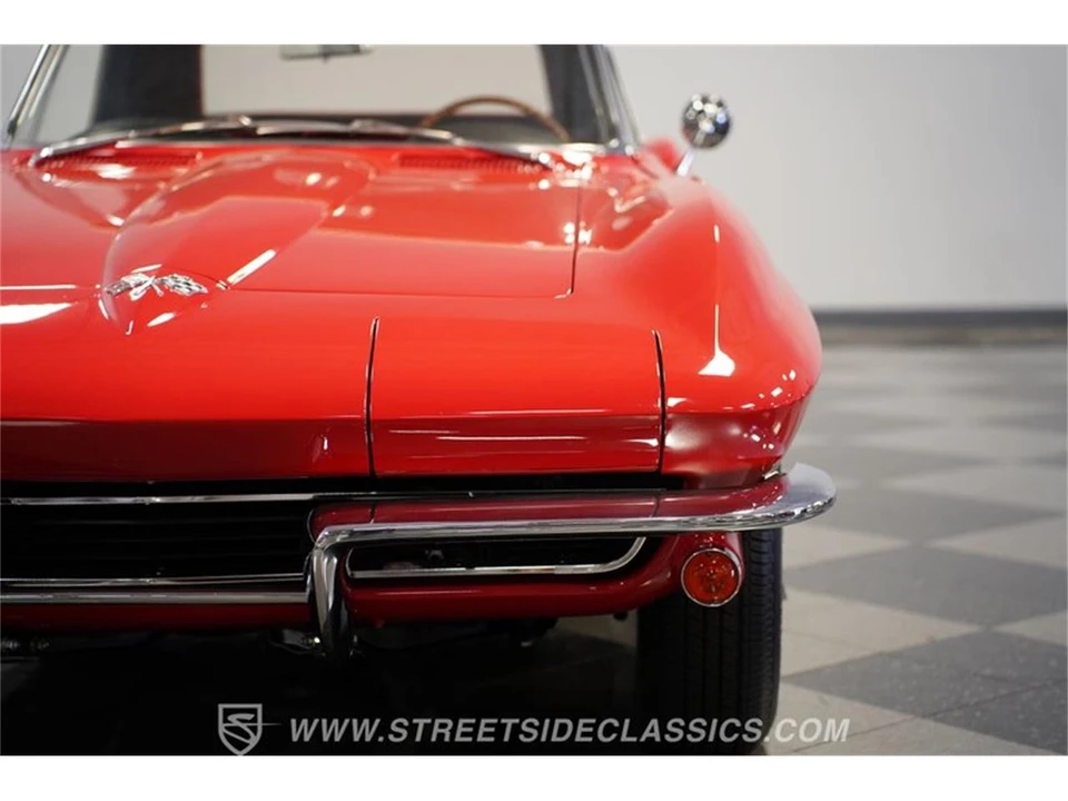 1965 Chevrolet Corvette C2 - Image 19 of 31