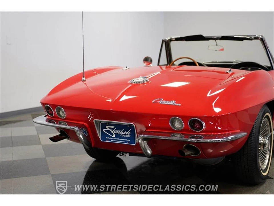 1965 Chevrolet Corvette C2 - Image 25 of 31