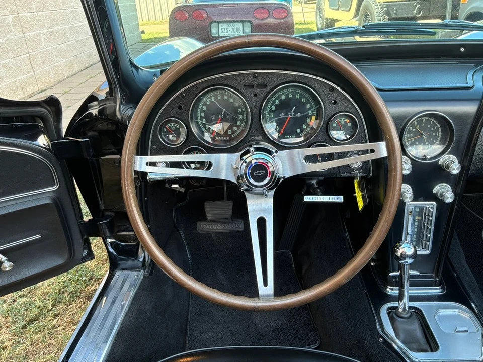 1965 Chevrolet Corvette C2 - Image 21 of 31