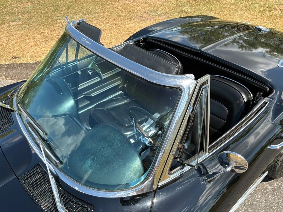 1965 Chevrolet Corvette C2 - Image 16 of 31