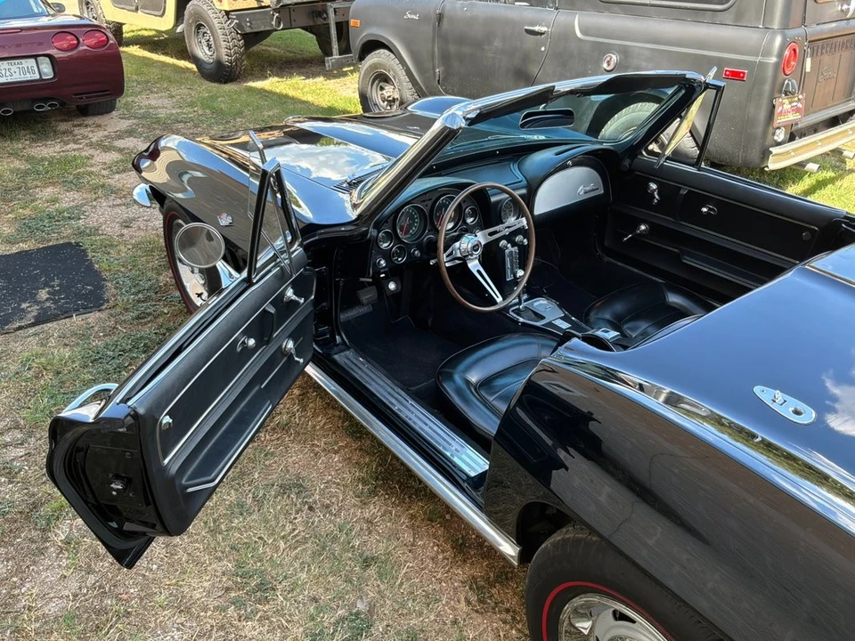 1965 Chevrolet Corvette C2 - Image 18 of 31