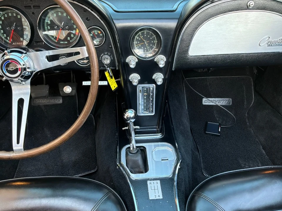 1965 Chevrolet Corvette C2 - Image 23 of 31