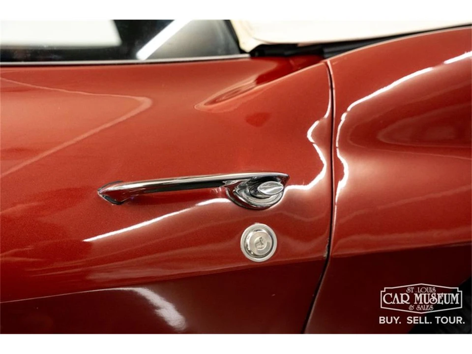 1965 Chevrolet Corvette C2 - Image 22 of 31