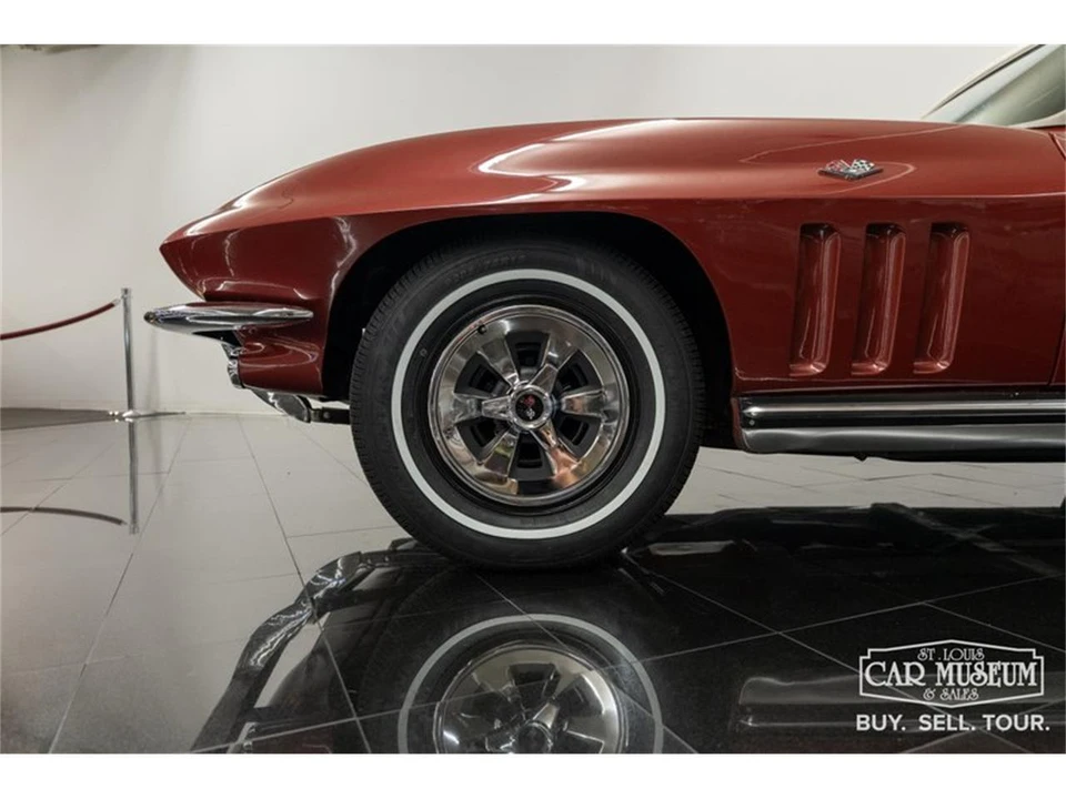 1965 Chevrolet Corvette C2 - Image 17 of 31