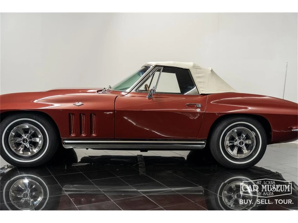 1965 Chevrolet Corvette C2 - Image 13 of 31