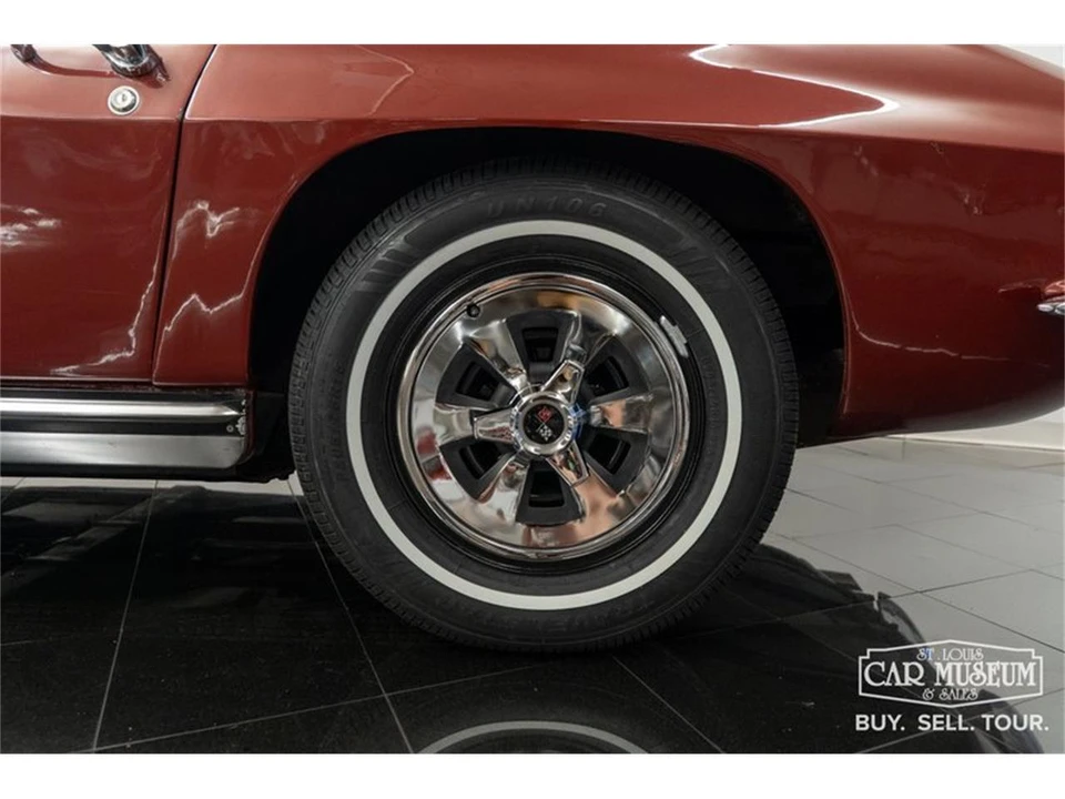 1965 Chevrolet Corvette C2 - Image 24 of 31