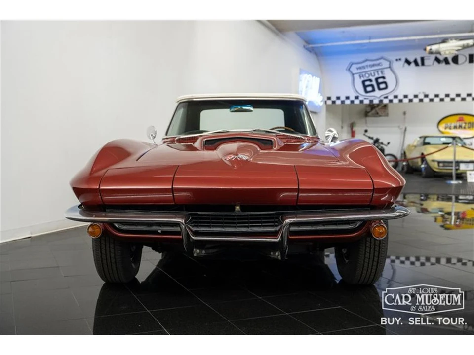 1965 Chevrolet Corvette C2 - Image 10 of 31