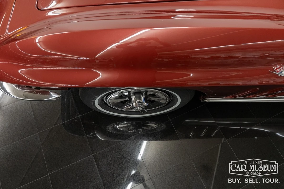 1965 Chevrolet Corvette C2 - Image 16 of 31