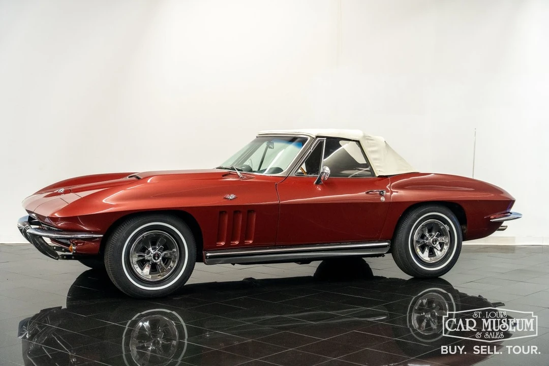1965 Chevrolet Corvette C2 - Image 2 of 31