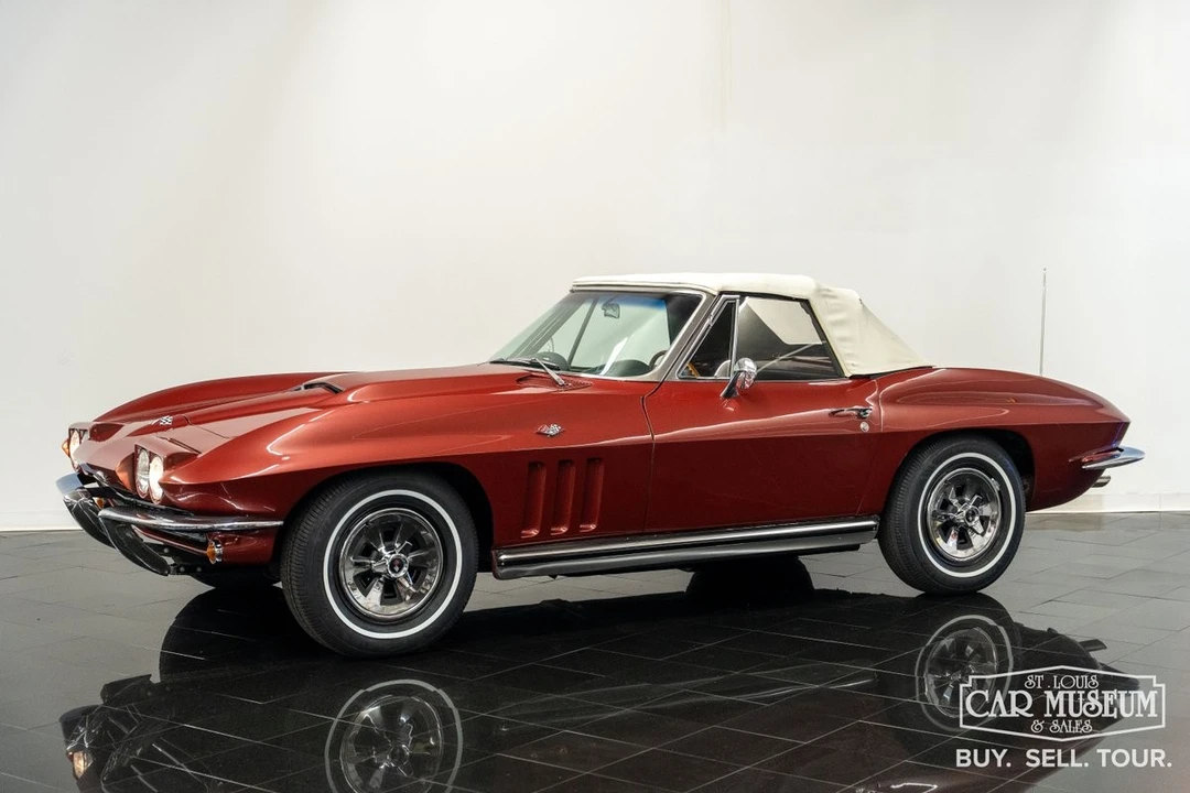 1965 Chevrolet Corvette C2 - Image 4 of 31