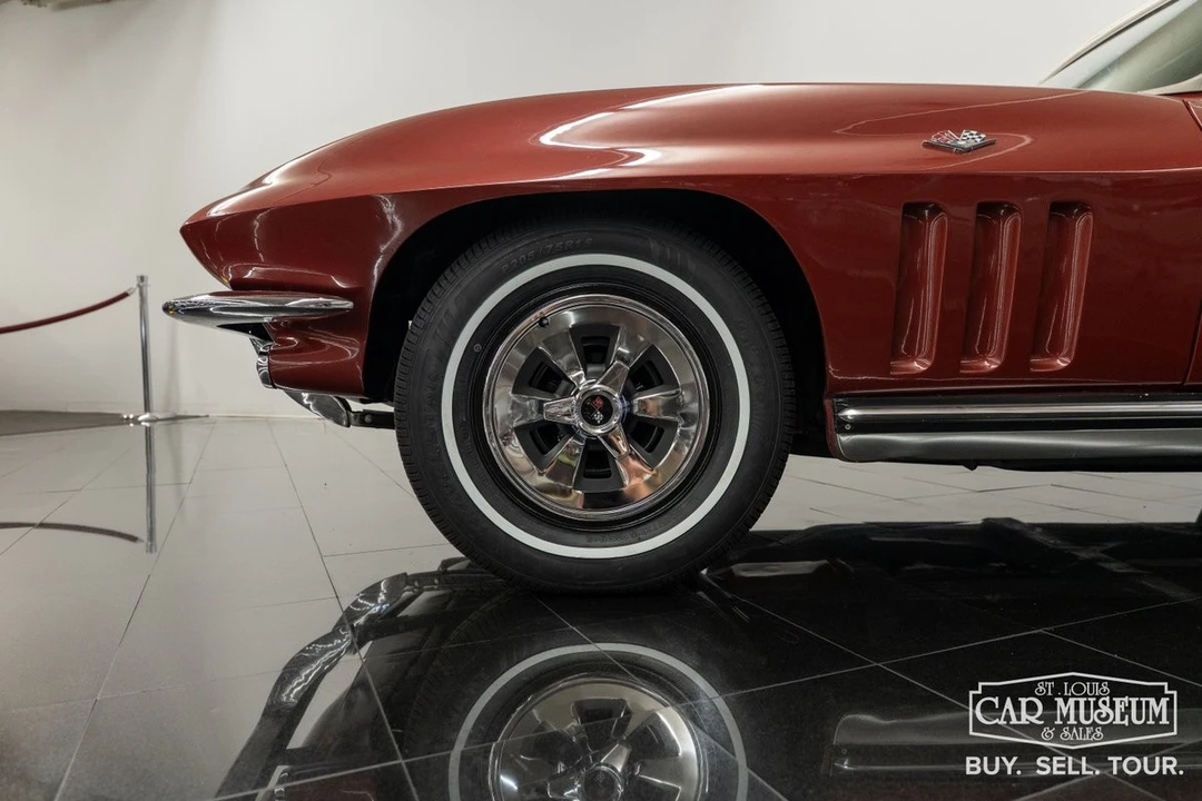 1965 Chevrolet Corvette C2 - Image 17 of 31