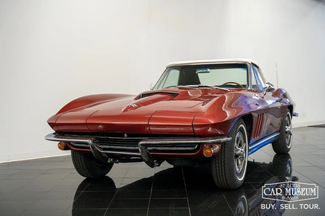 1965 Chevrolet Corvette C2 - Image 9 of 31