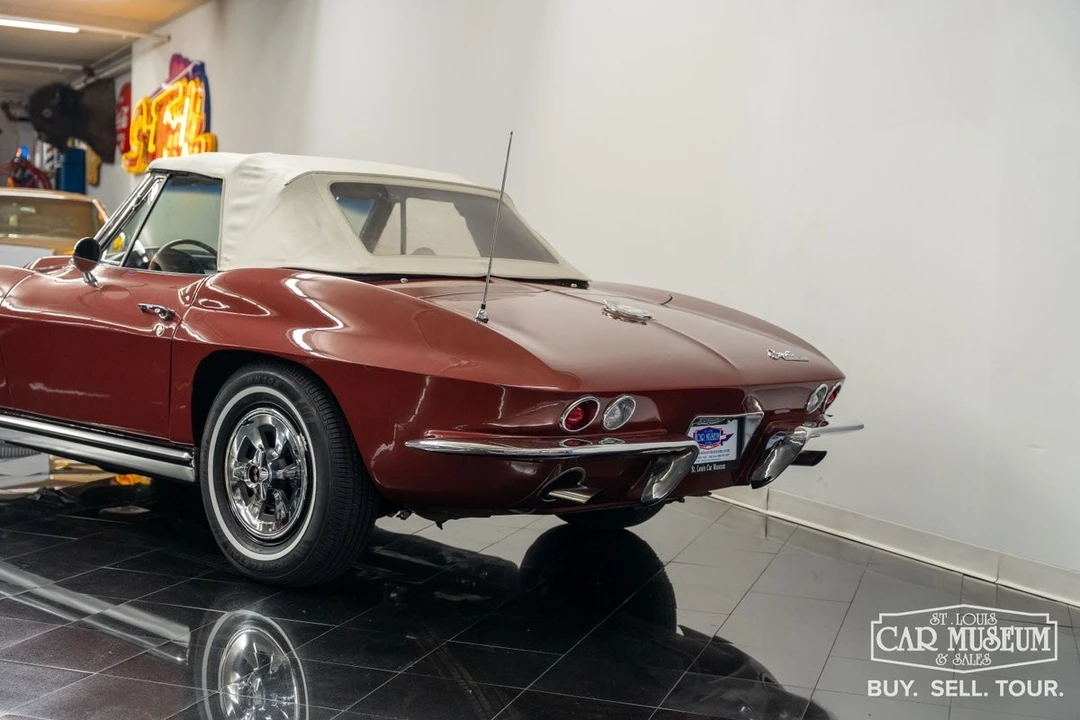 1965 Chevrolet Corvette C2 - Image 15 of 31