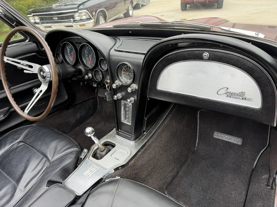 1965 Chevrolet Corvette C2 - Image 10 of 21