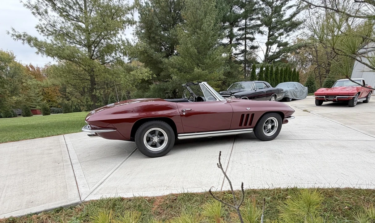 1965 Chevrolet Corvette C2 - Image 14 of 21