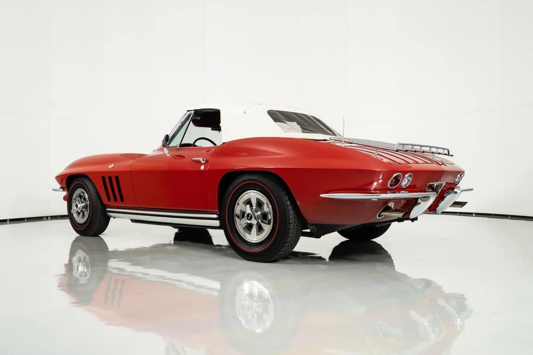 1965 Chevrolet Corvette C2 - Image 7 of 12
