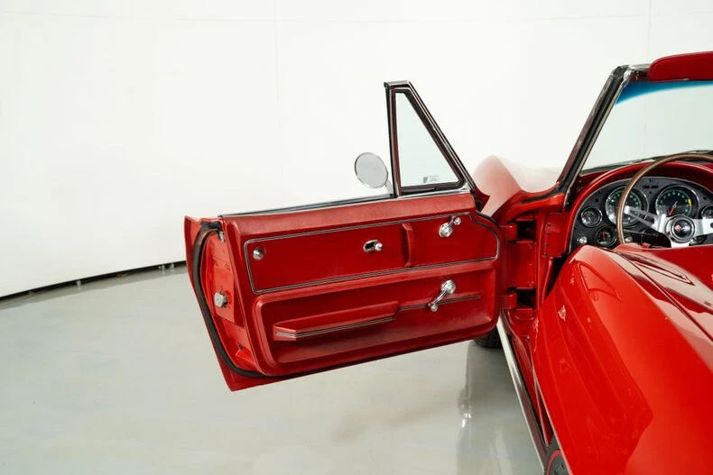 1965 Chevrolet Corvette C2 - Image 14 of 21