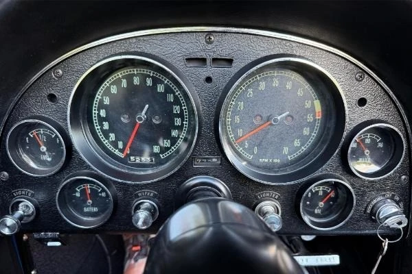 1965 Chevrolet Corvette C2 - Image 9 of 21