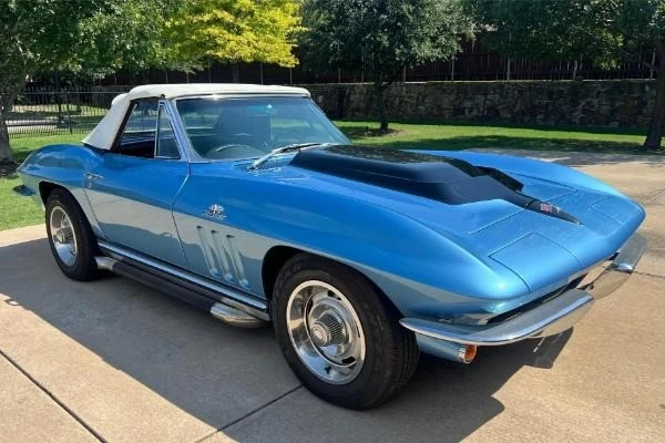 1965 Chevrolet Corvette C2 - Image 2 of 21
