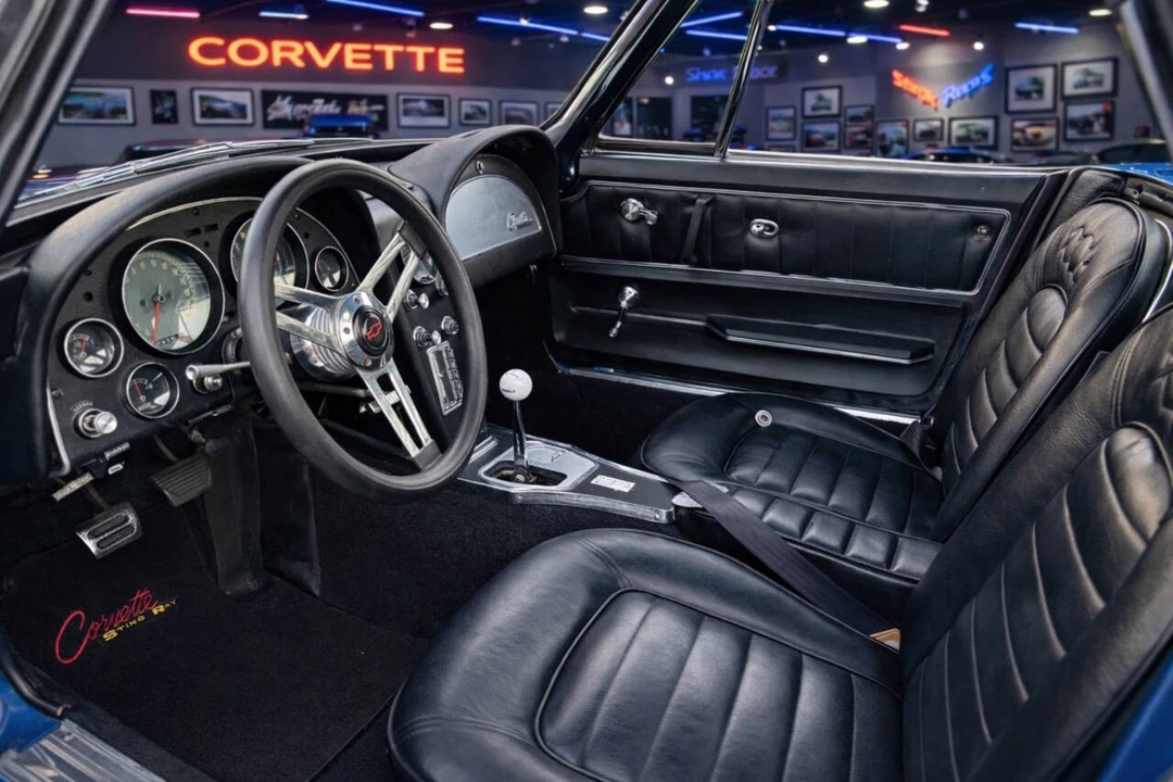 1965 Chevrolet Corvette C2 - Image 8 of 21