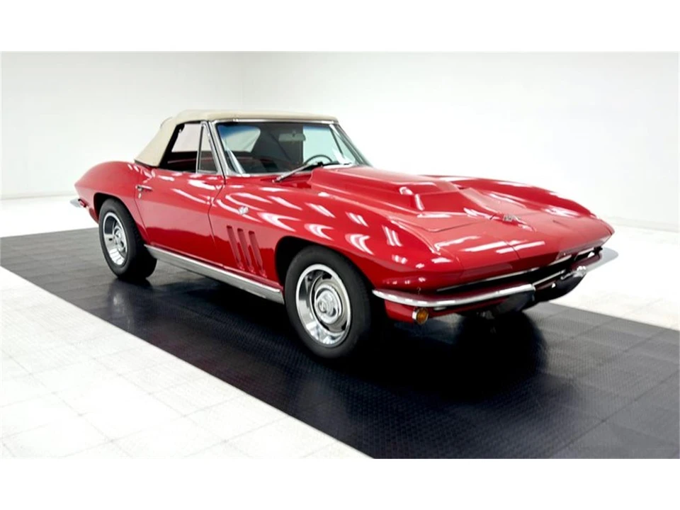 1965 Chevrolet Corvette C2 - Image 10 of 31