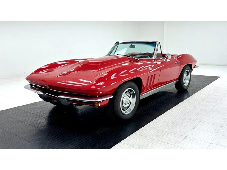 1965 Chevrolet Corvette C2 - Image 2 of 31